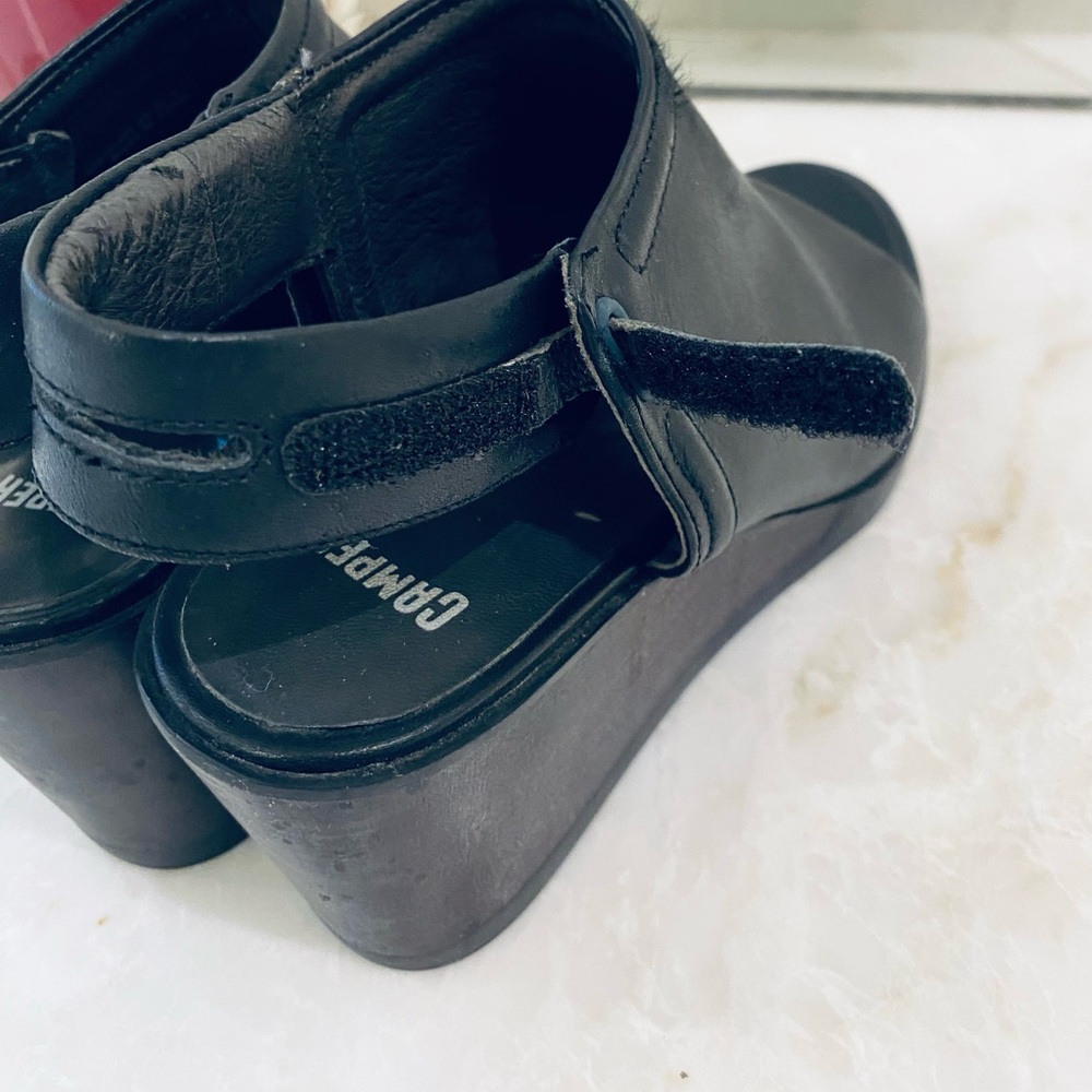 🎉HP🎉 EUC Camper wedges - Picture 7 of 15